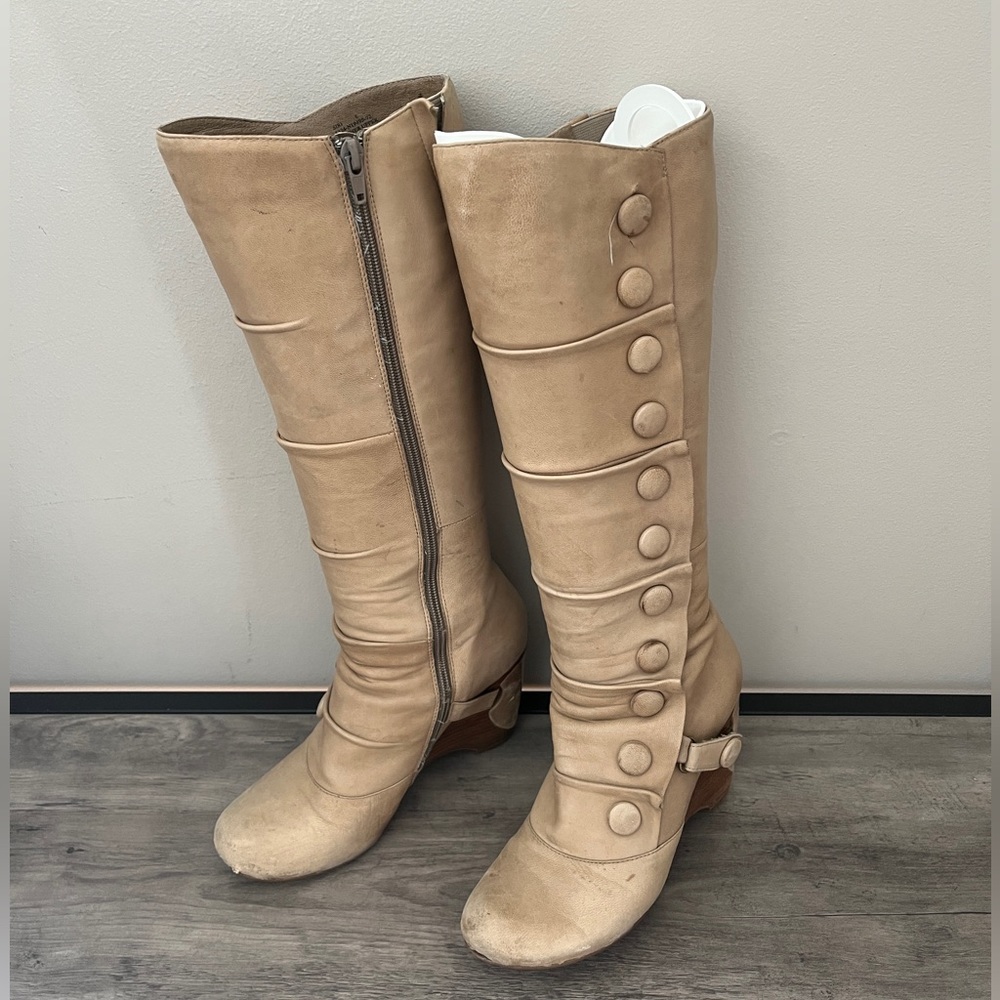 Leather boots
